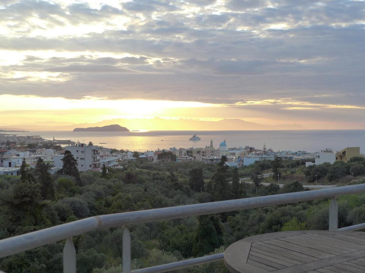 Wide-View & Quiet Apartment Chania 하니아 외부 사진