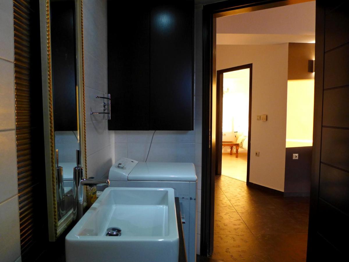 Wide-View & Quiet Apartment Chania 하니아 외부 사진